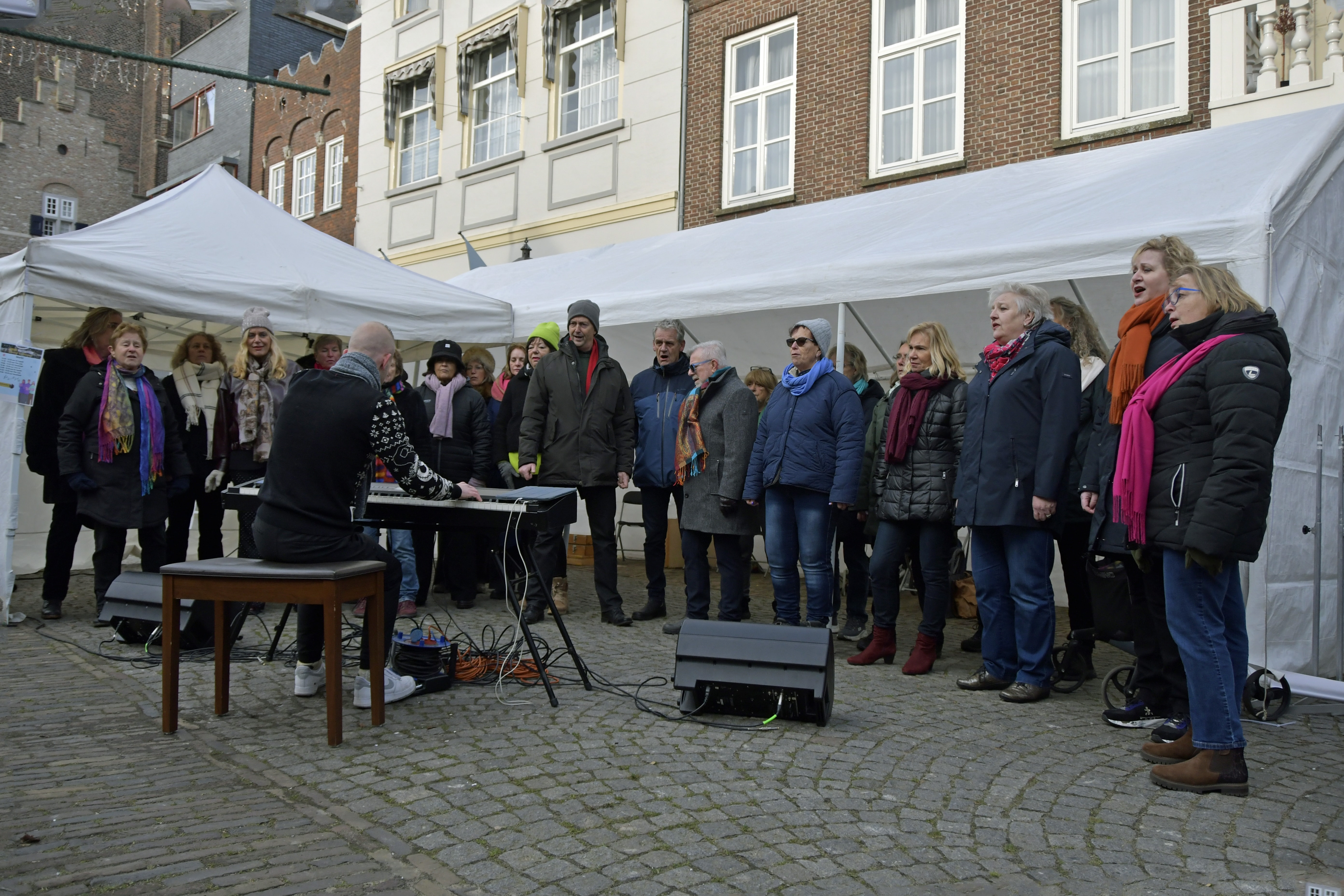 Klik hier voor foto's